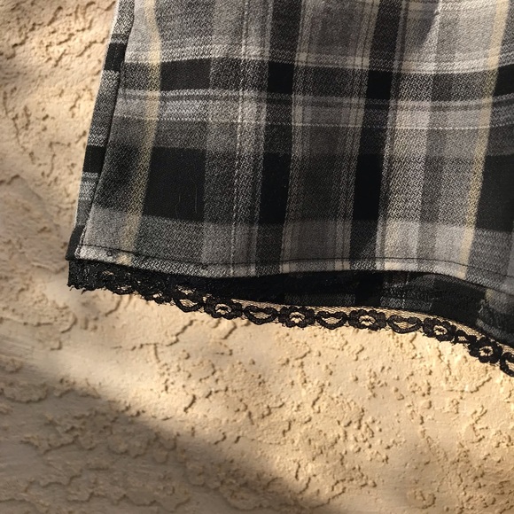 Plaid Skirt - Picture 5 of 6